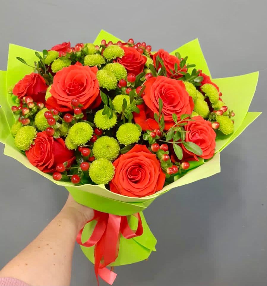 Букет цветов из: Хризантемы и Розы в Жерновце