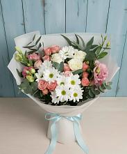 Букет цветов из:  Розы, Лизиантусы и Хризантемы в Жерновце