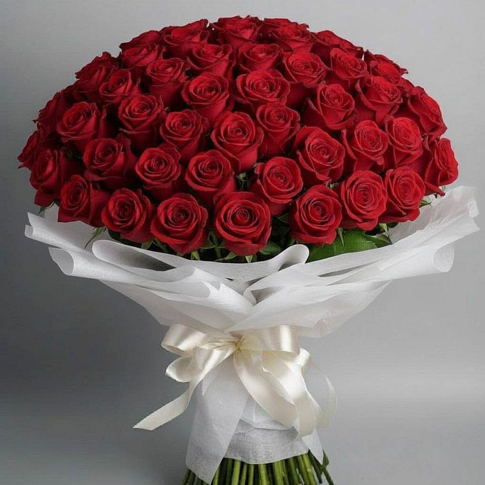 Букет 101 Красная роза Блэк Мэджик в Жерновце