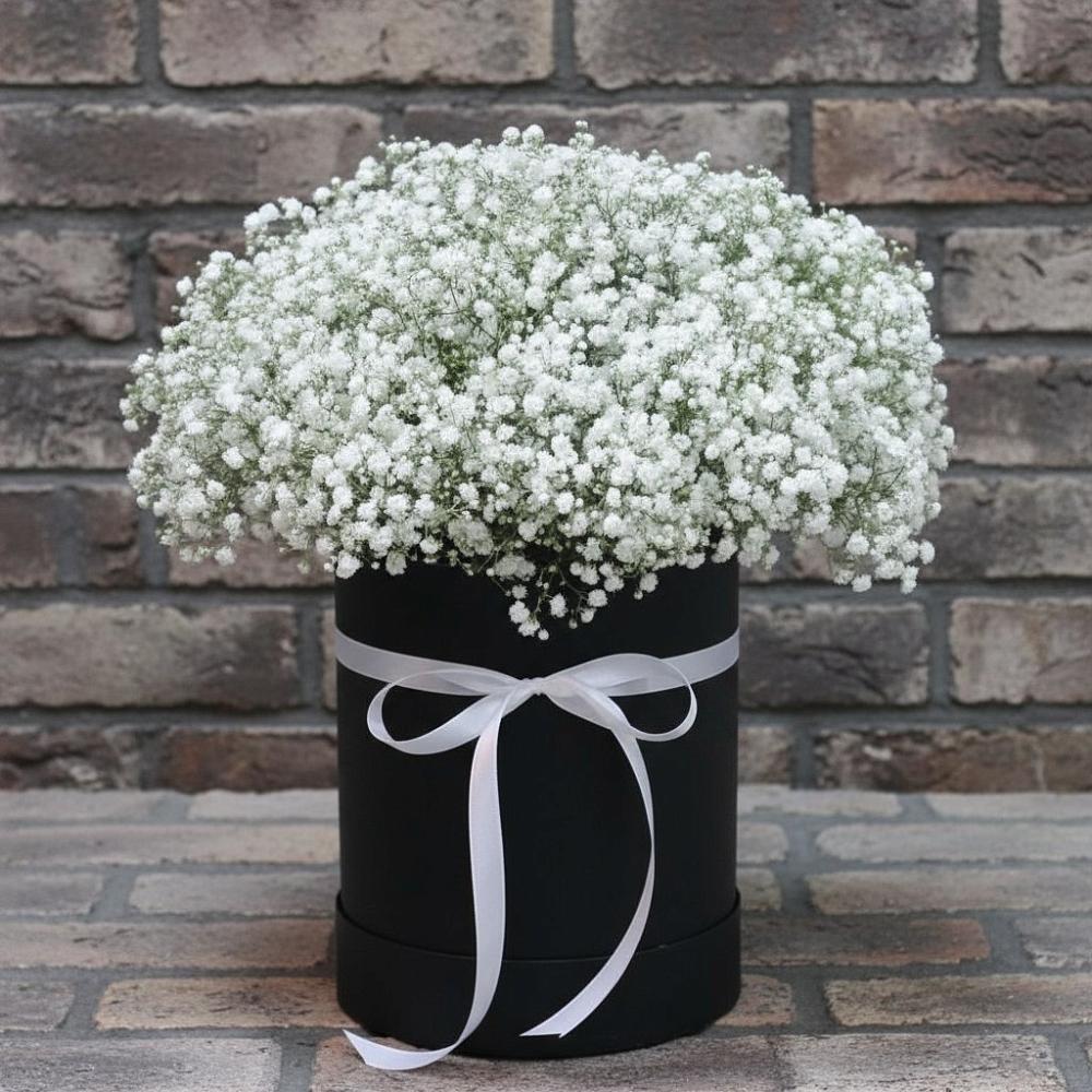 Цветочная композиция из Гипсофила в шляпной коробке в Жерновце