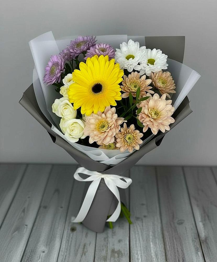 Букет цветов из: Розы, Герберы и Хризантемы в Жерновце
