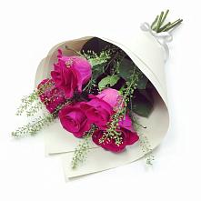 Букет цветов из:  Розы #REPLACE_PRED# Жерновце