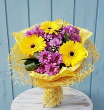 Букет цветов из:  Хризантемы и Герберы в Жерновце