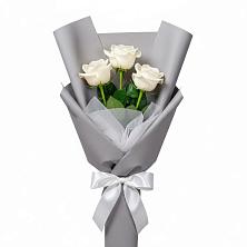 Букет 3 белые розы в Жерновце