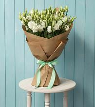 Букет цветов из:  Лизиантусы #REPLACE_PRED# Жерновце