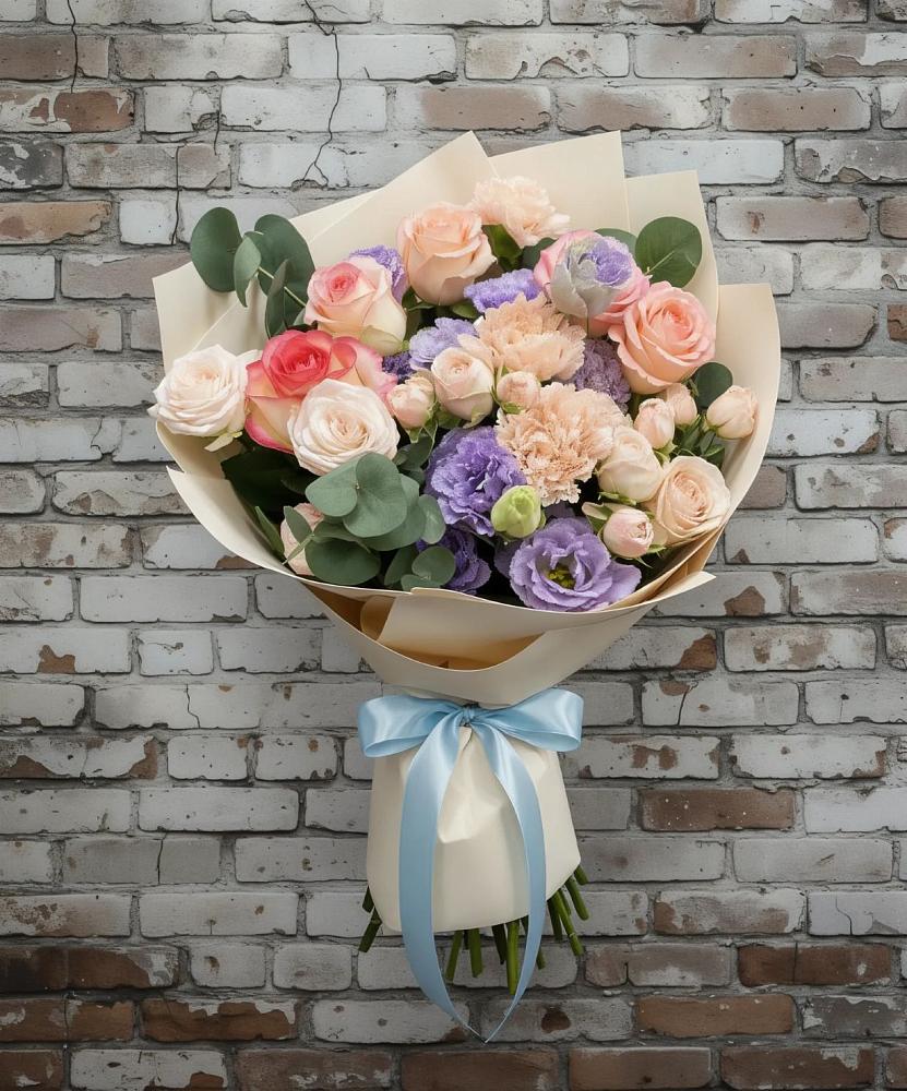 Букет цветов из: Розы, Лизиантусы и Гвоздики в Жерновце