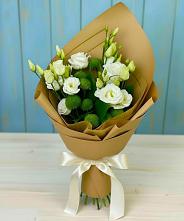 Букет цветов из:  Хризантемы и Лизиантусы #REPLACE_PRED# Жерновце