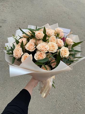 Букет Кремовые розы Латте в Жерновце