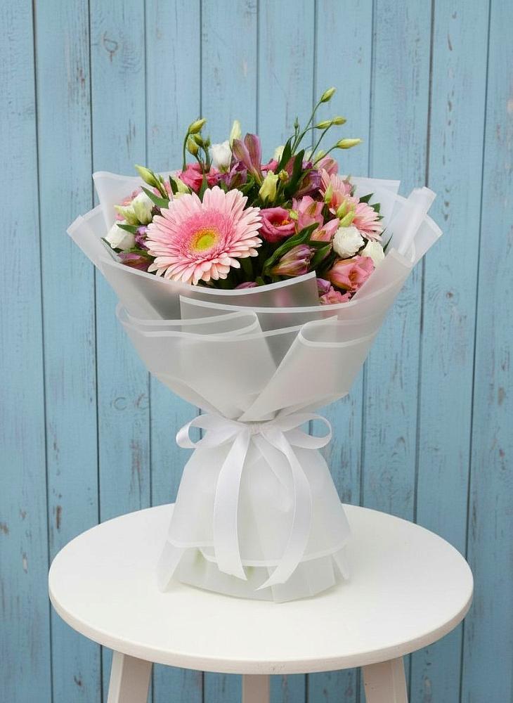 Букет цветов из: Герберы, Альстромерии и Лизиантусы в Жерновце