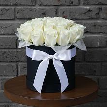 Цветочная композиция из Розы в шляпной коробке в Жерновце